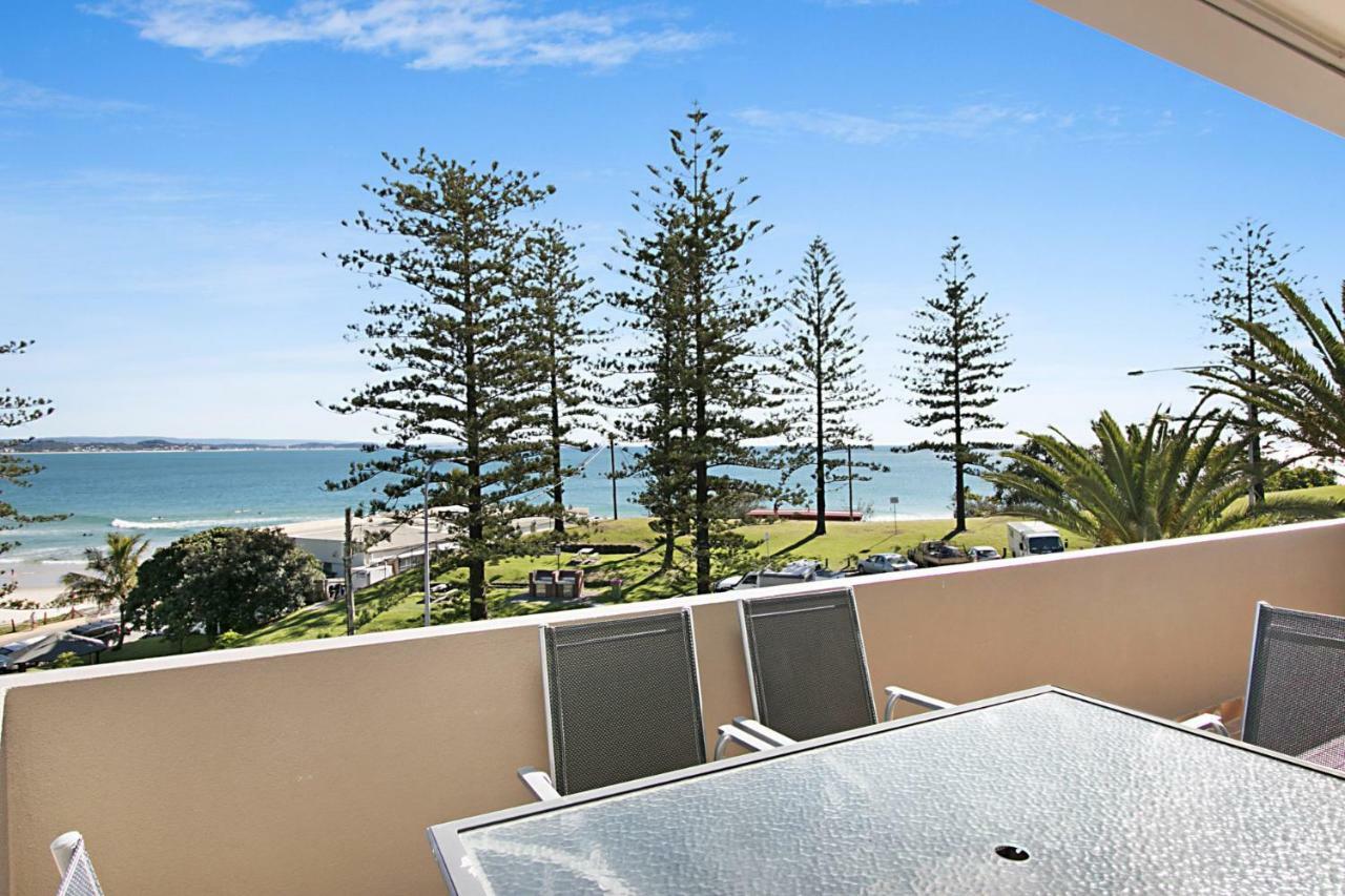 Rainbow End Unit 4 Balcony With Ocean Views Overlooking Rainbow Bay Coolangatta