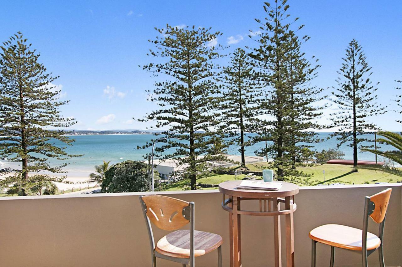 Holiday home Rainbow End Unit 4 Balcony With Ocean Views Overlooking Rainbow Bay Coolangatta Gold Coast