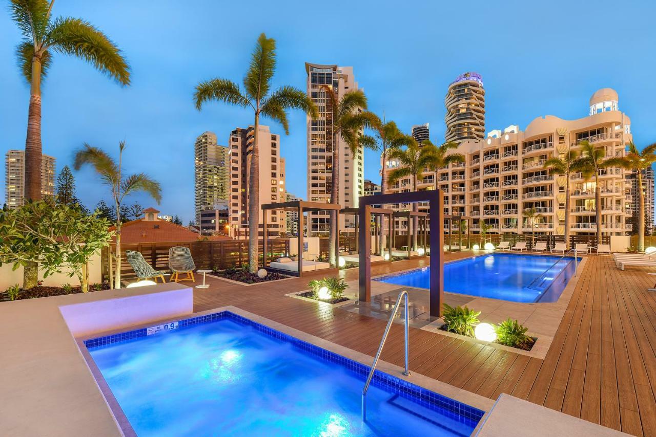 Qube Broadbeach Ocean View Apartment