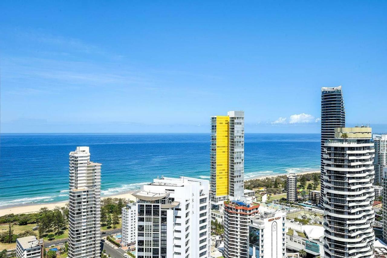 Qube Broadbeach Ocean View Apartment *
