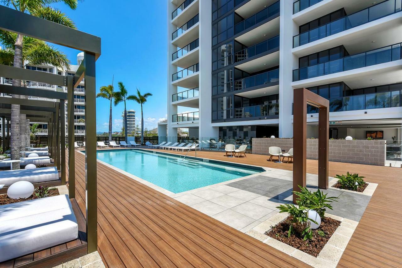 Qube Broadbeach Ocean View Apartment *