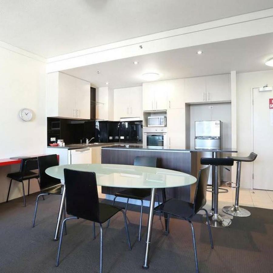 Grand Hotel Gold Coast Apartment Apartment