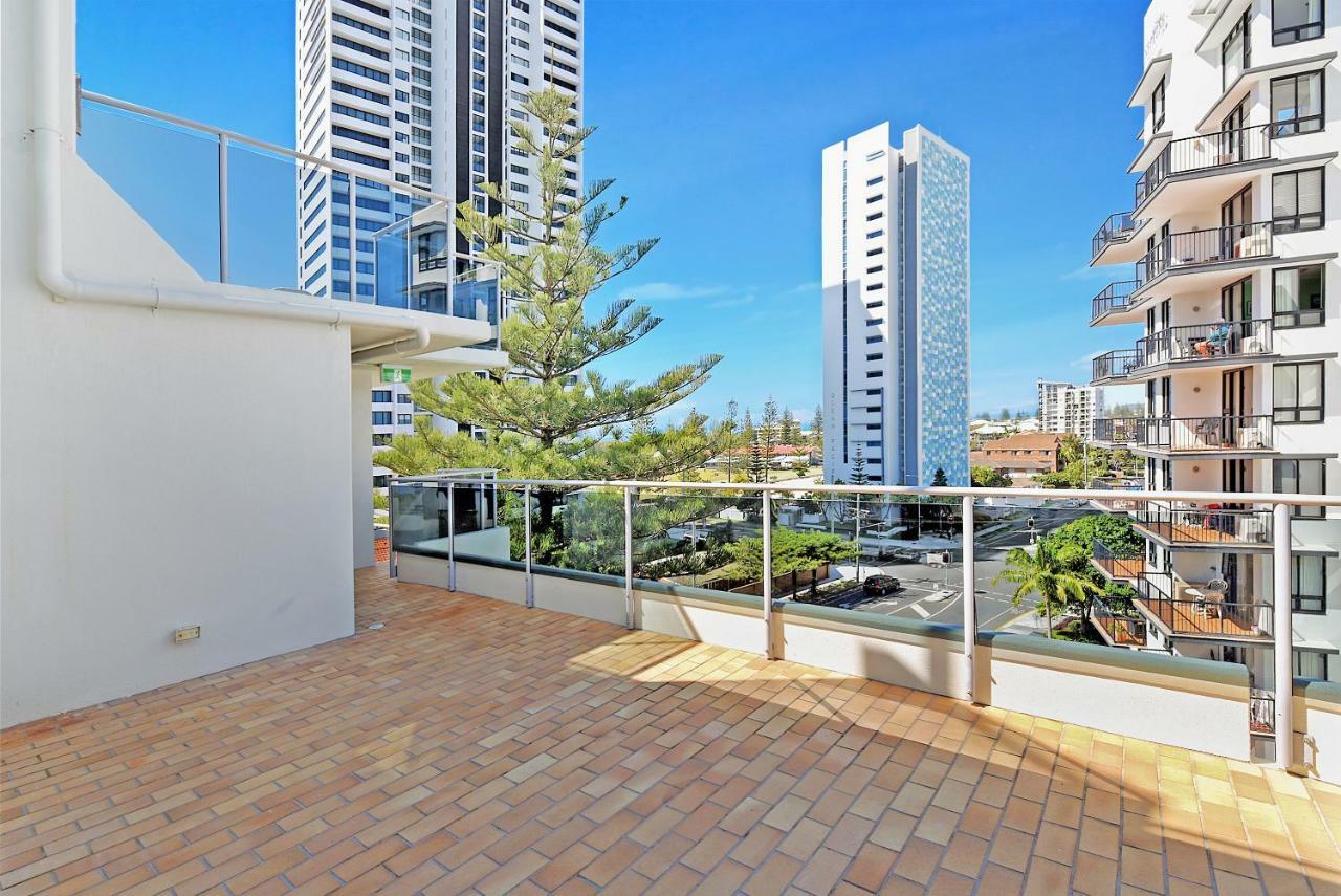 Broadbeach Travel Aparthotel