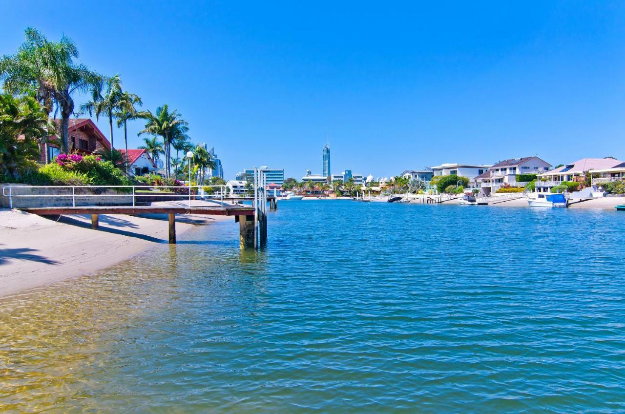 Seaclusion 5 Bed Waterfront, Sleeps 12 *