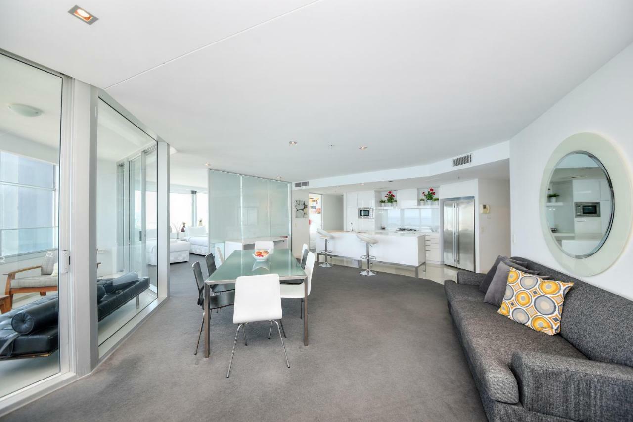 Deluxe Private In Surfers Paradise Apartment *