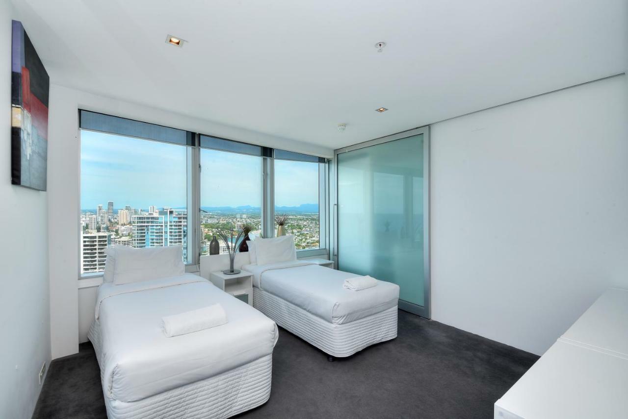 Deluxe Private In Surfers Paradise Gold Coast