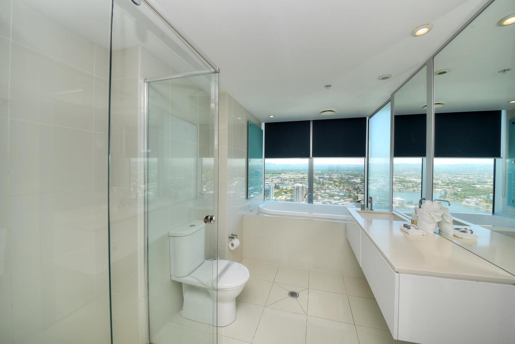 Deluxe Private In Surfers Paradise Gold Coast