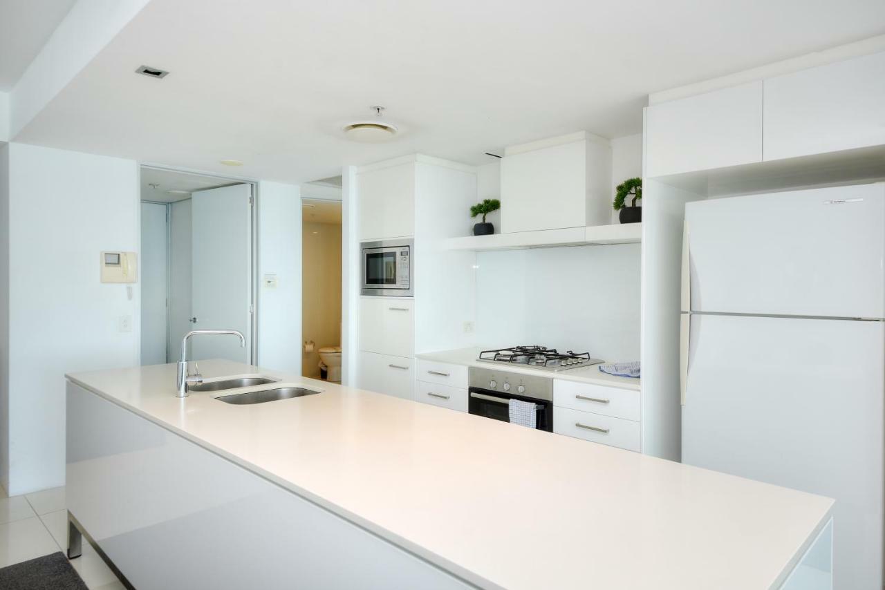 Apartment Deluxe Private In Surfers Paradise *