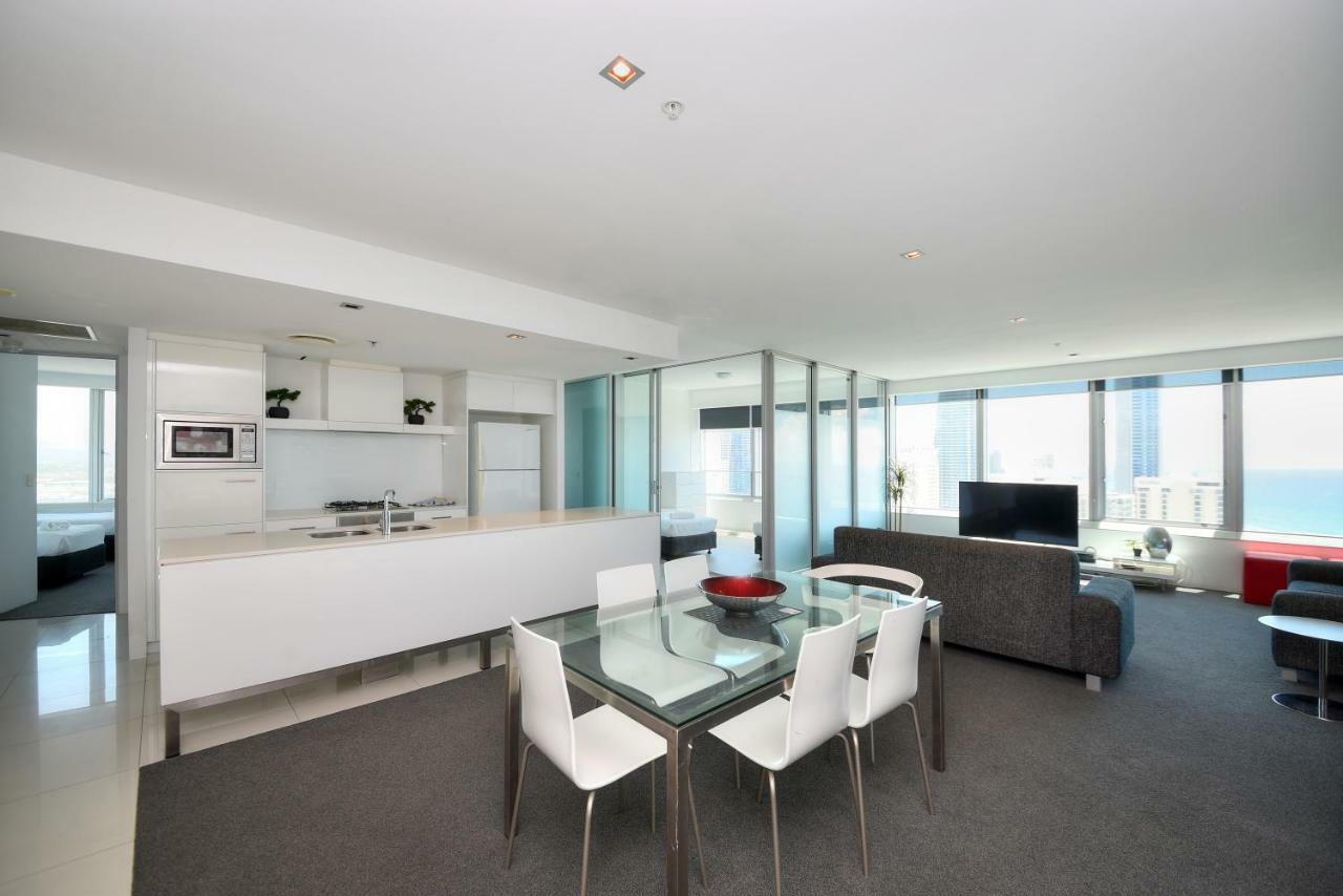 Apartment Deluxe Private In Surfers Paradise *