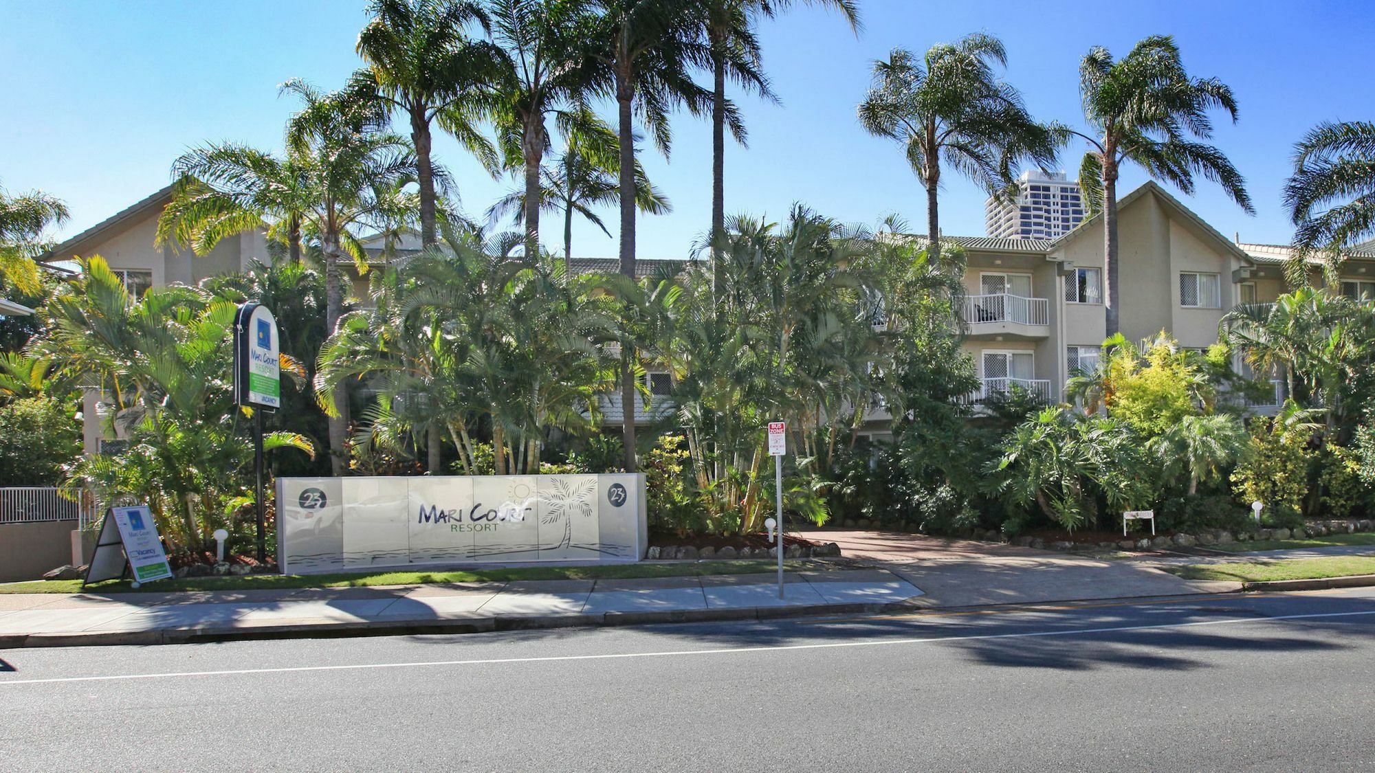 Mari Court