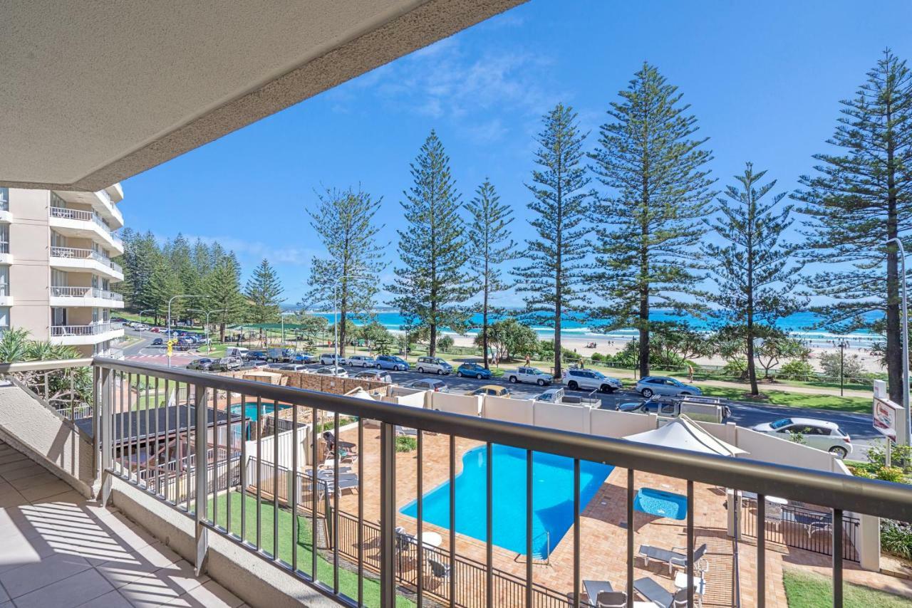 Aparthotel Columbia Beachfront On Rainbow Bay Gold Coast