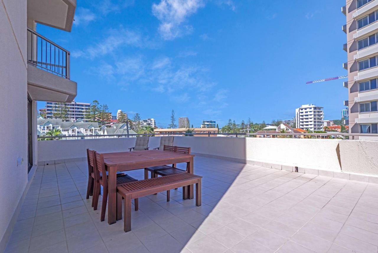Columbia Beachfront On Rainbow Bay Gold Coast