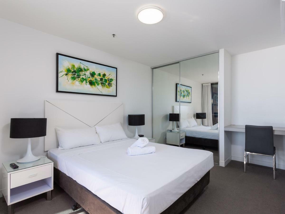 Serain Residences On Surfers Apartment