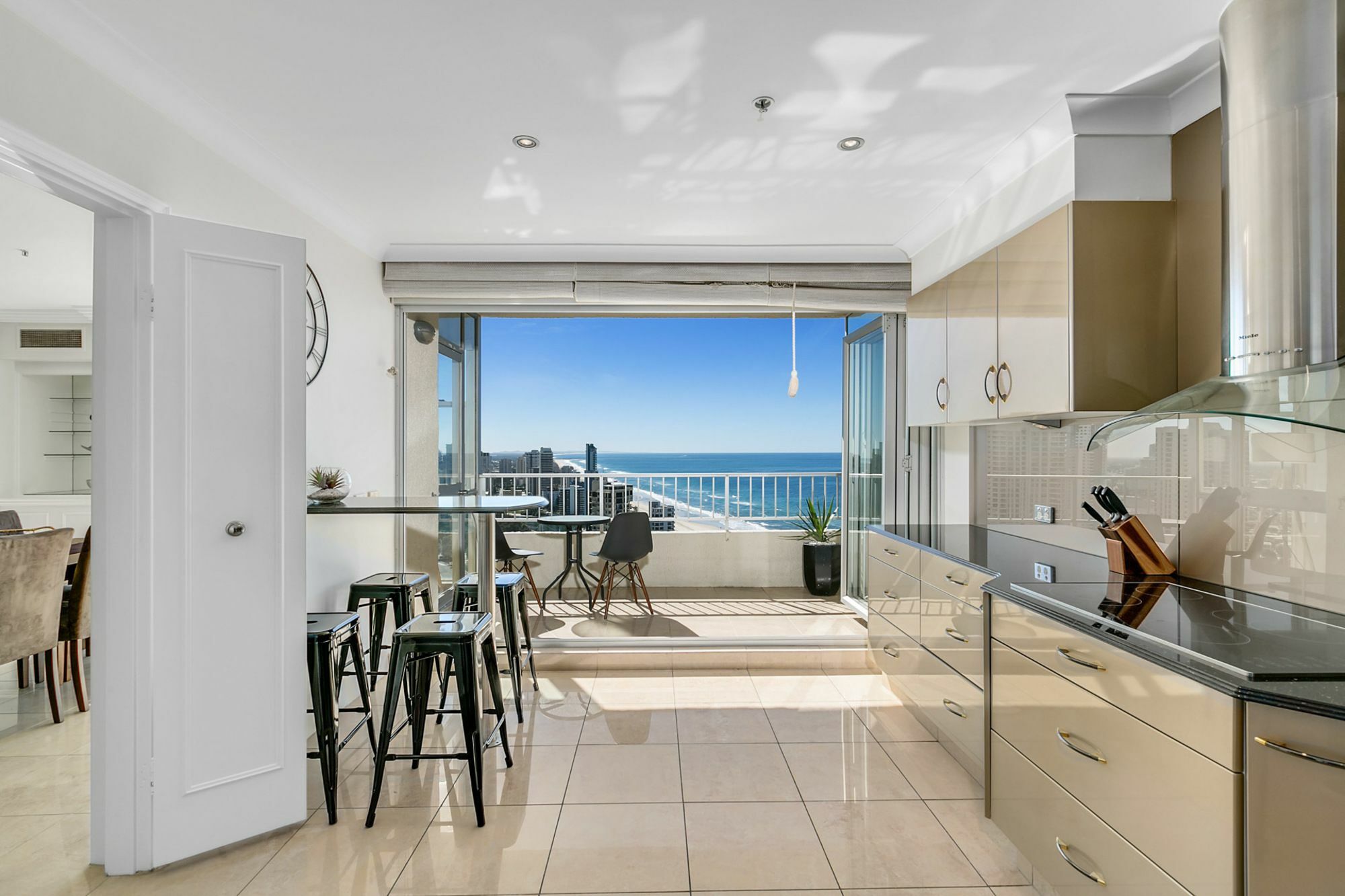 Apartment Golden Gate