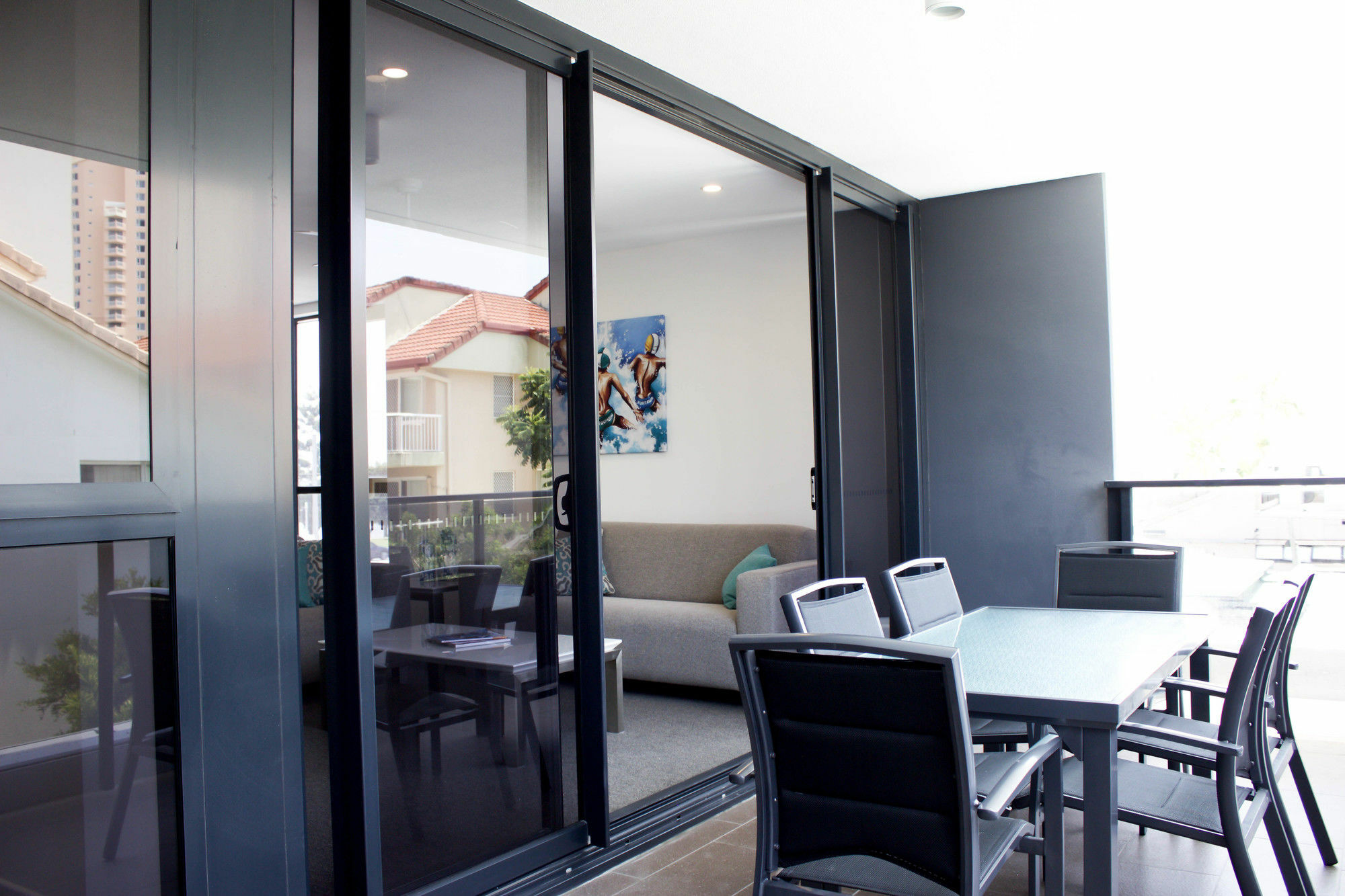 Aparthotel Synergy Broadbeach - Official