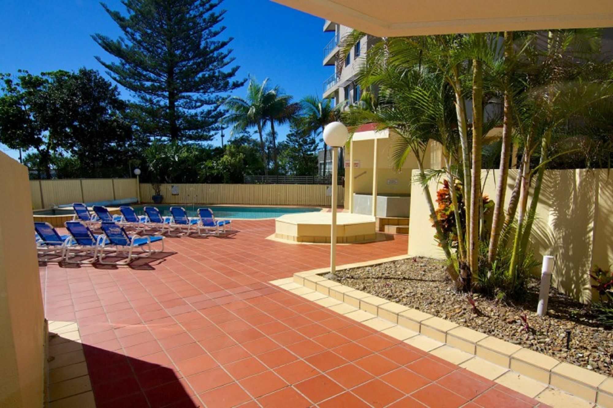 Surf Regency 3*