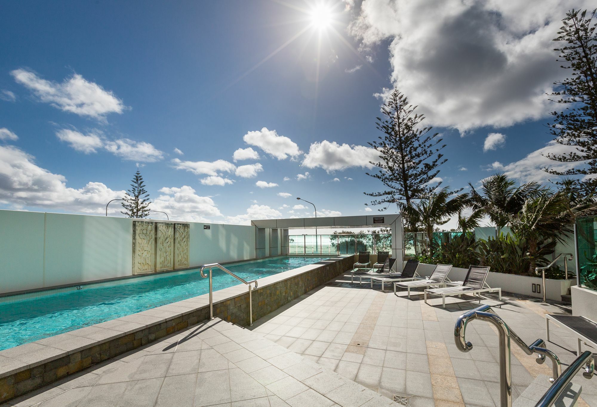 Aparthotel Nirvana By The Sea Gold Coast