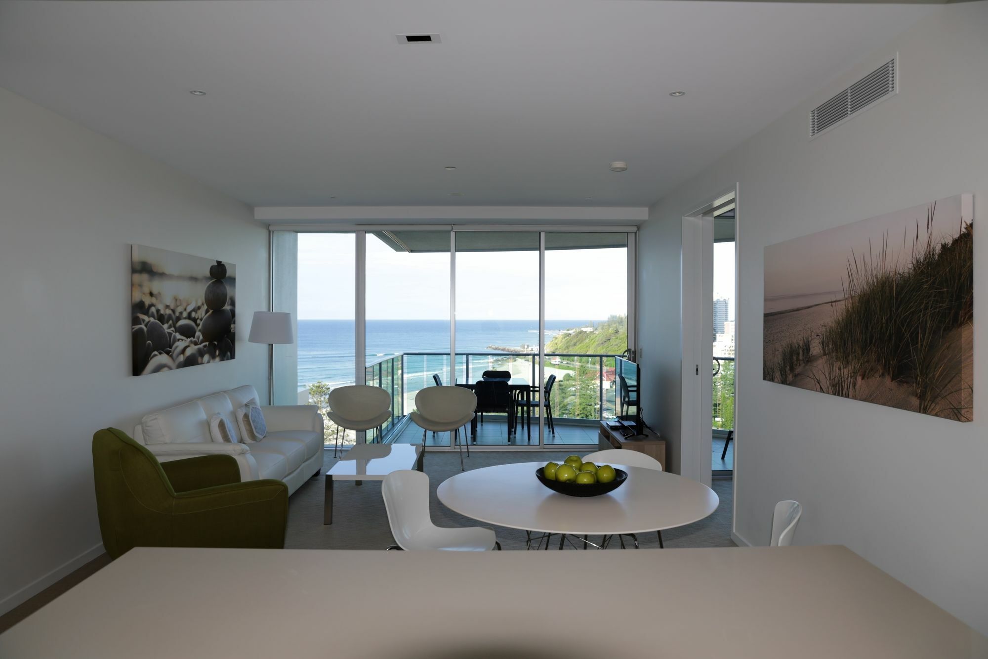 Nirvana By The Sea 4* Gold Coast