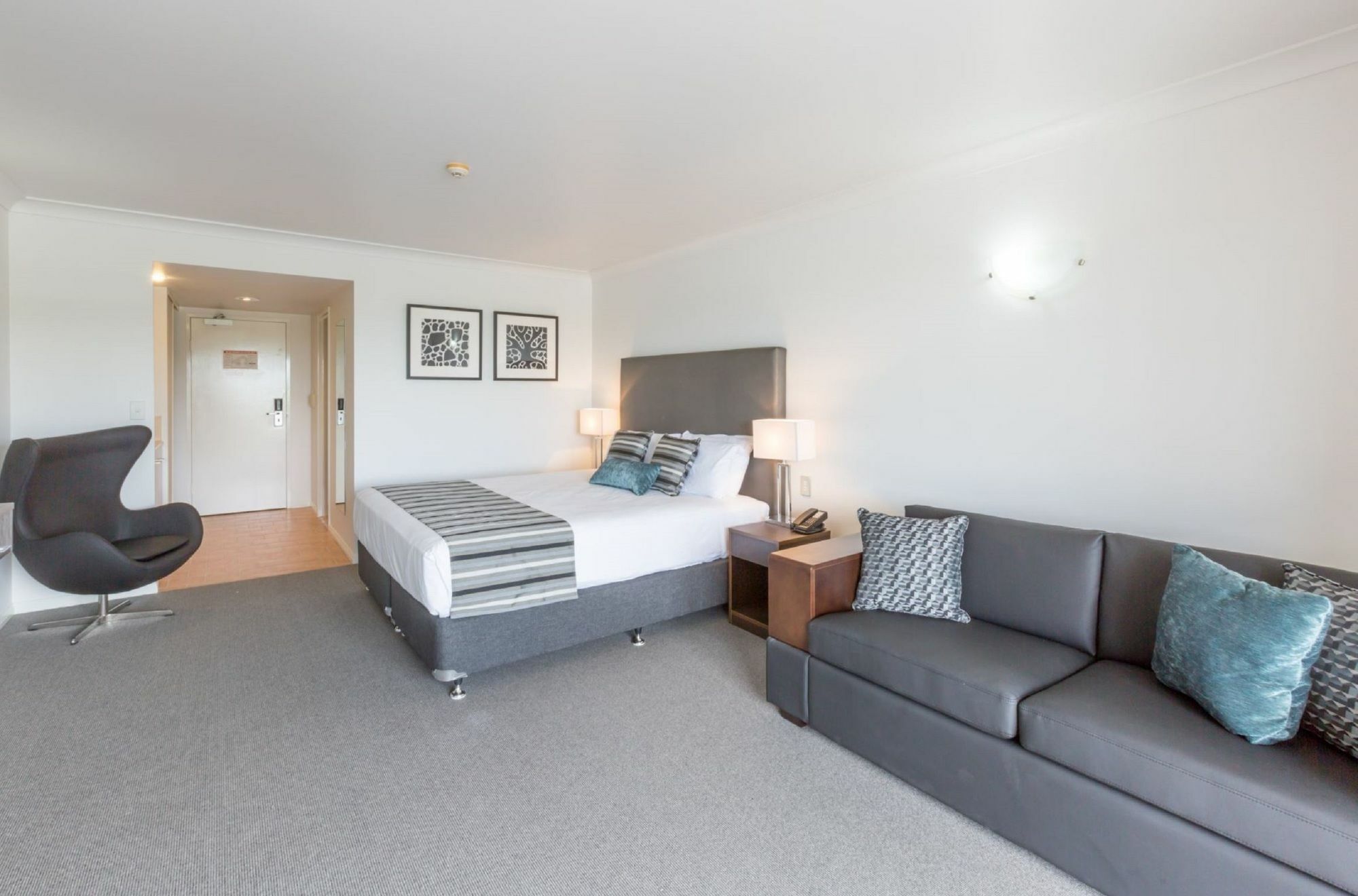 Hope Harbour Hotel 3*