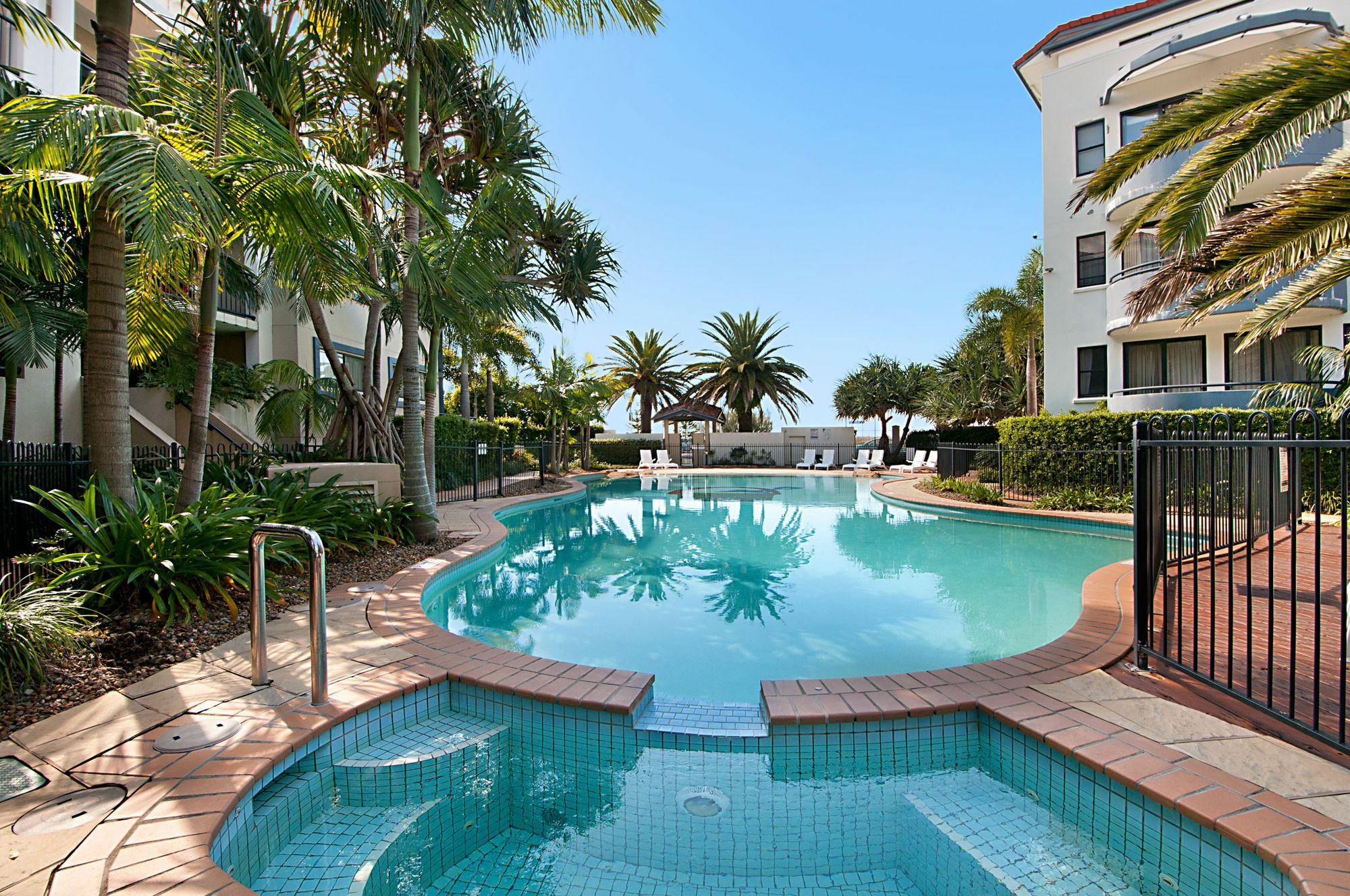 Aparthotel Sandcastles On The Broadwater 4*
