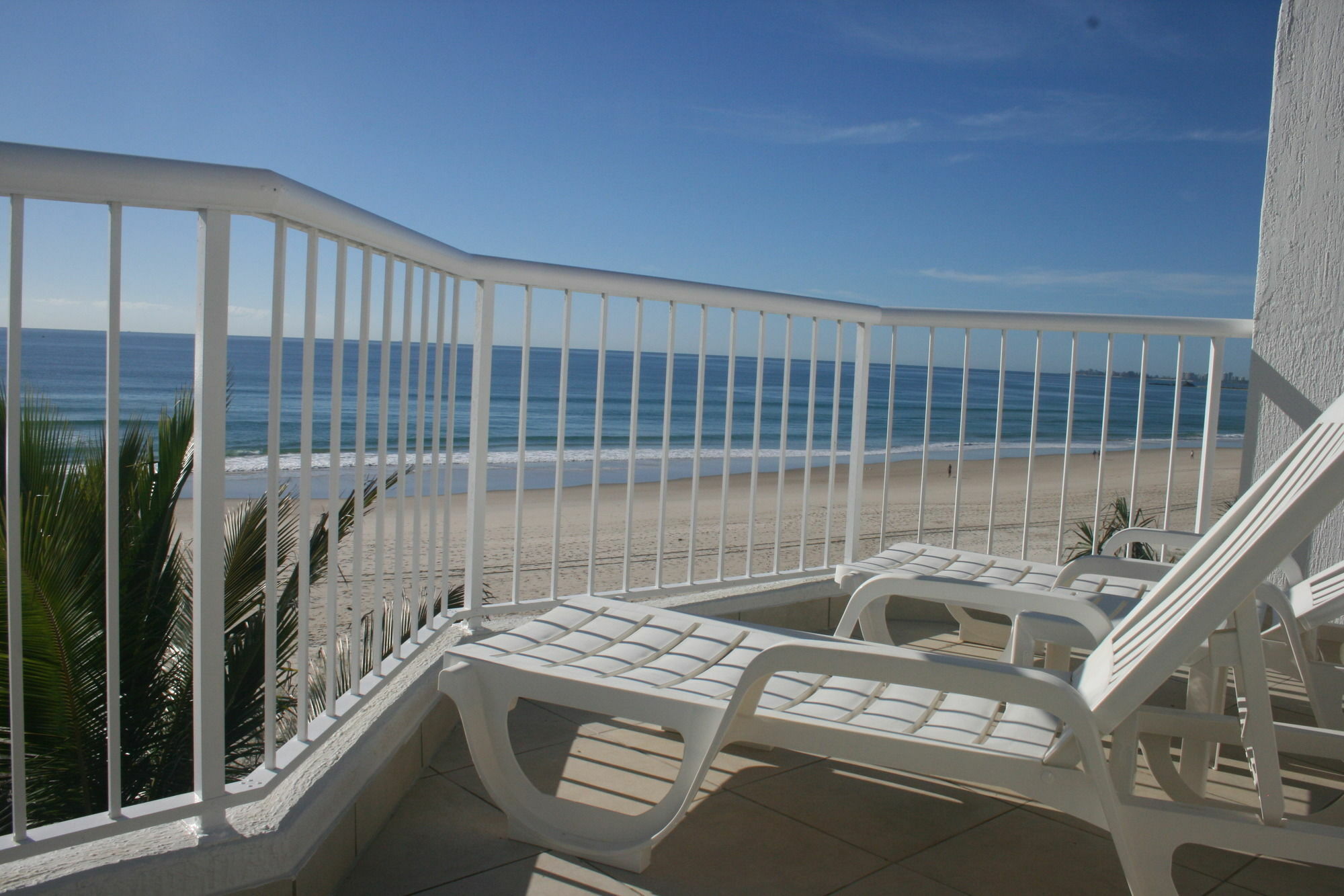 Surfers Horizons Aparthotel 4*