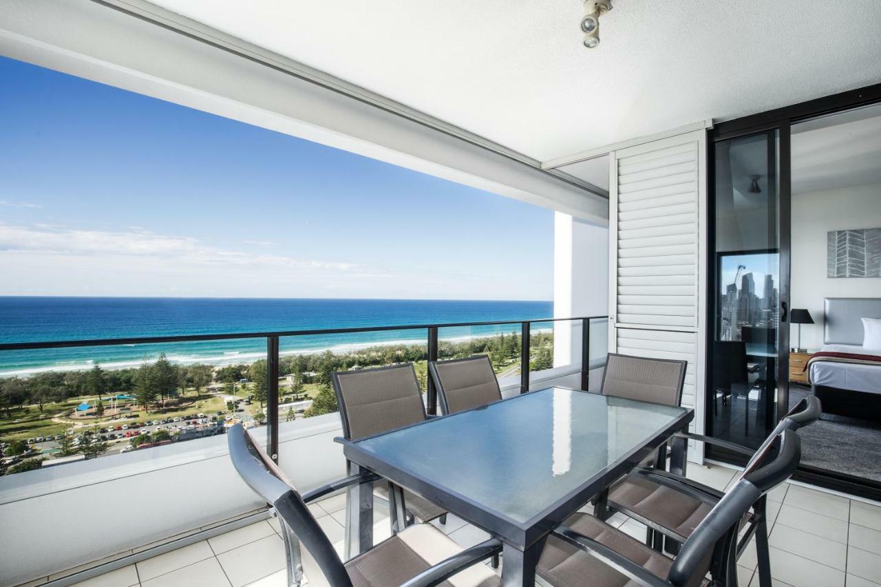 Ultra Broadbeach 4* Gold Coast