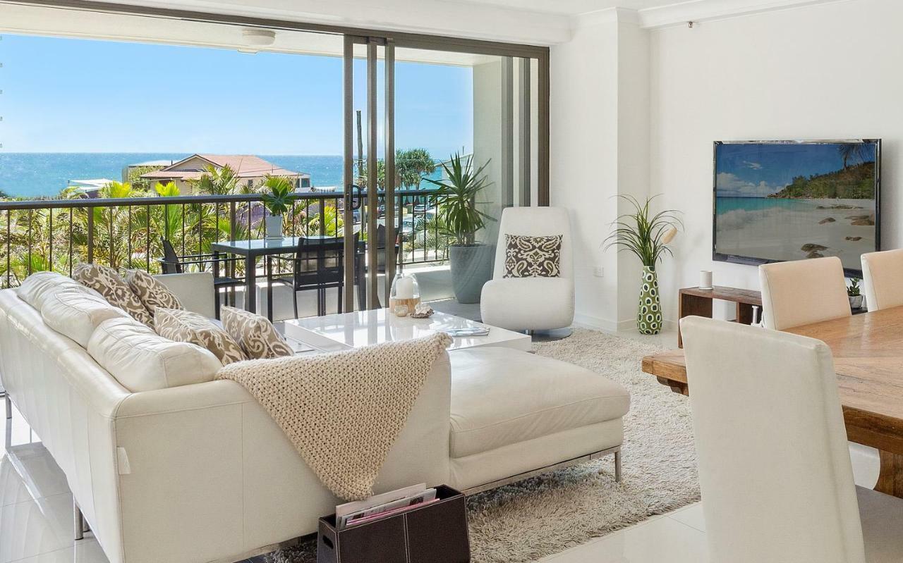 Aqueous Apartment *