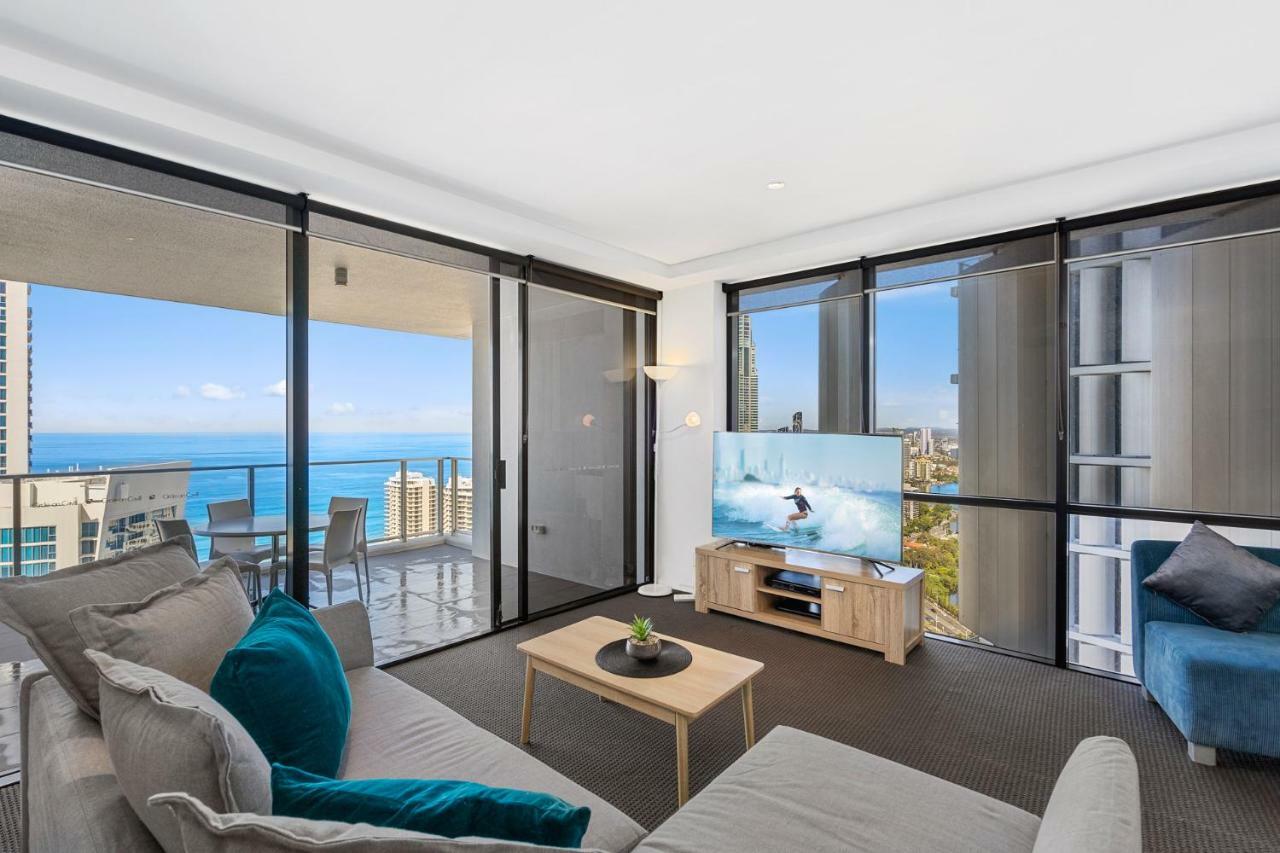Circle On Cavill, And Sub Penthouses - We Accommodate