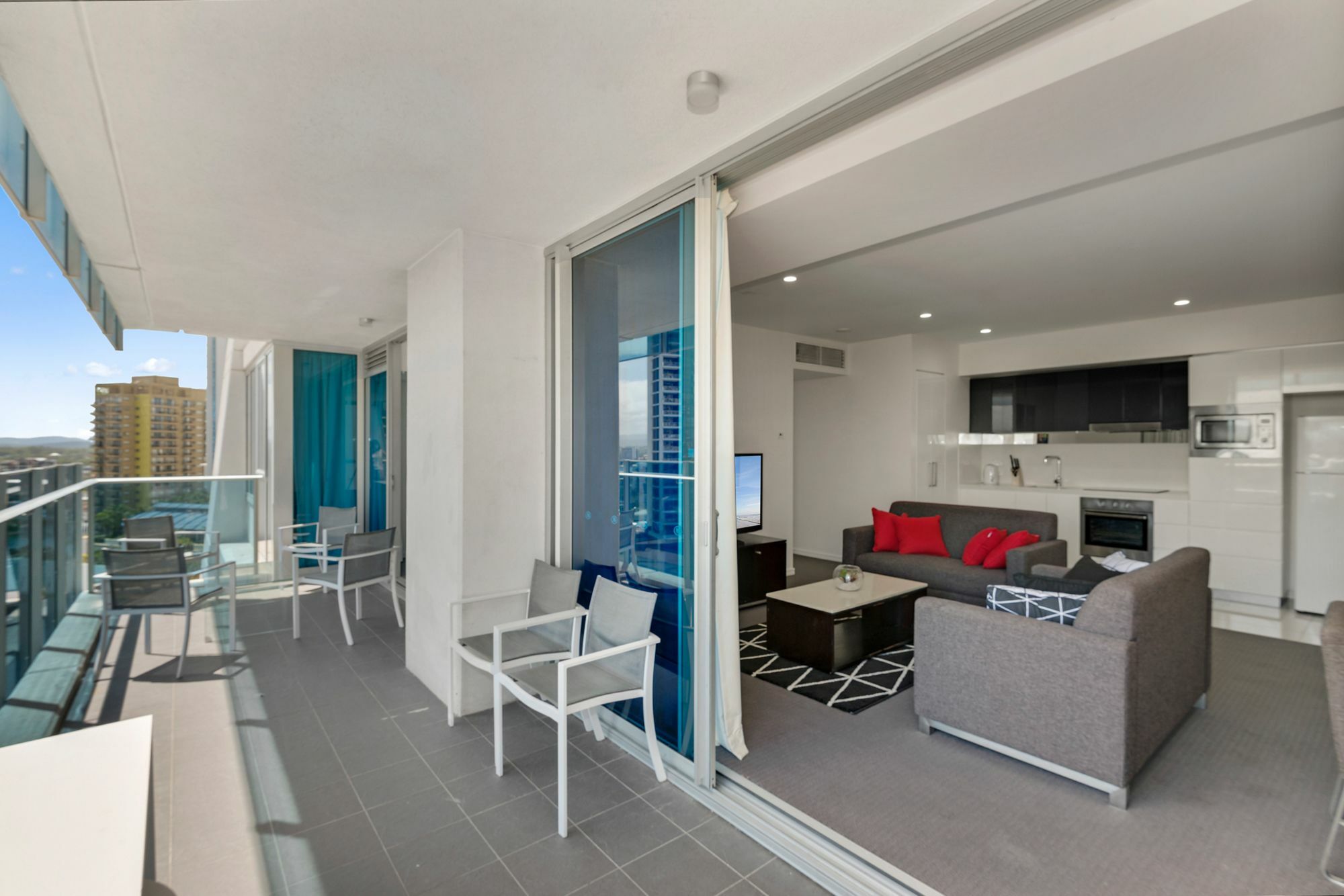 H-residences Surfers Paradise - Gclr * Gold Coast