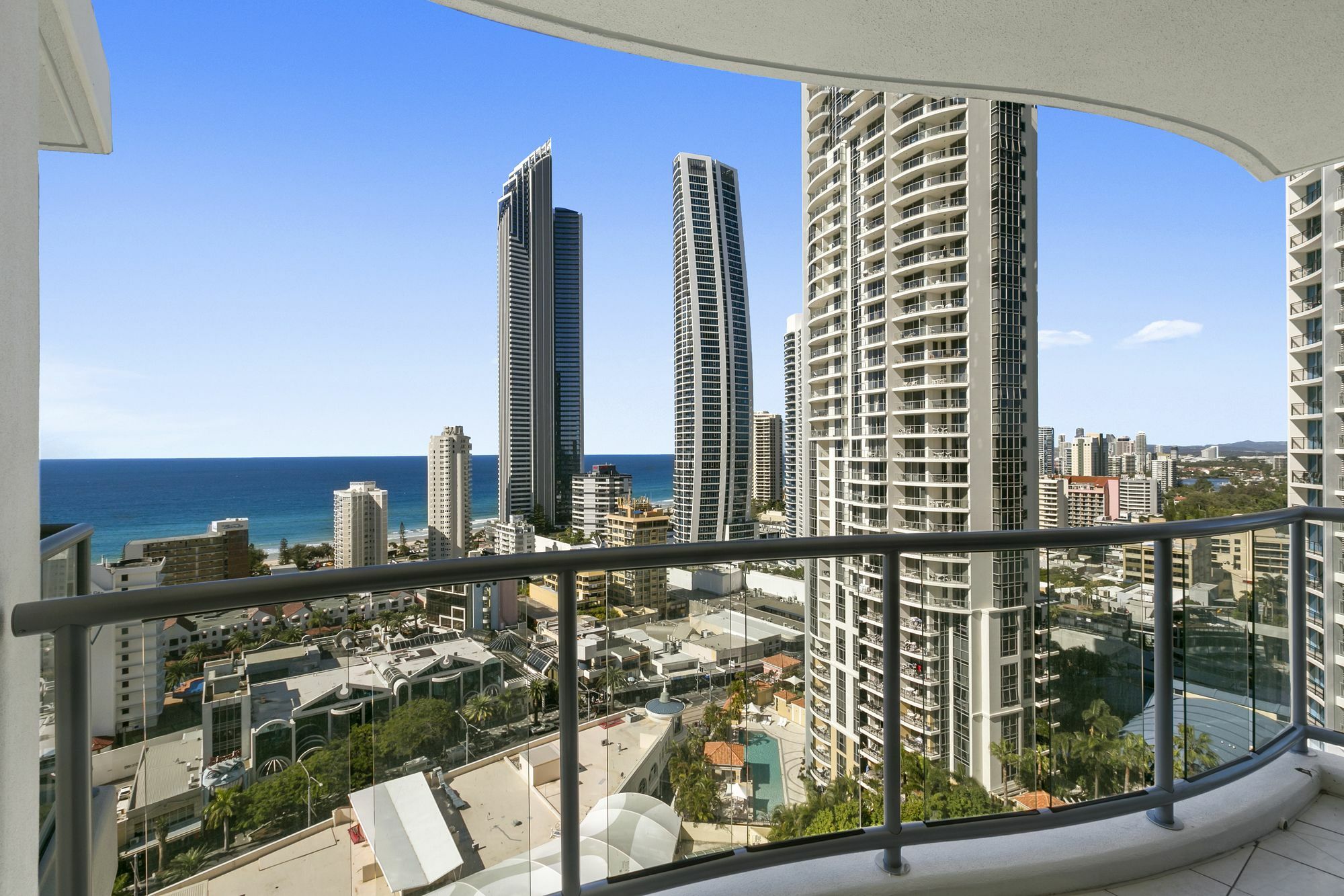 Chevron Renaissance - Hr Surfers Paradise Gold Coast