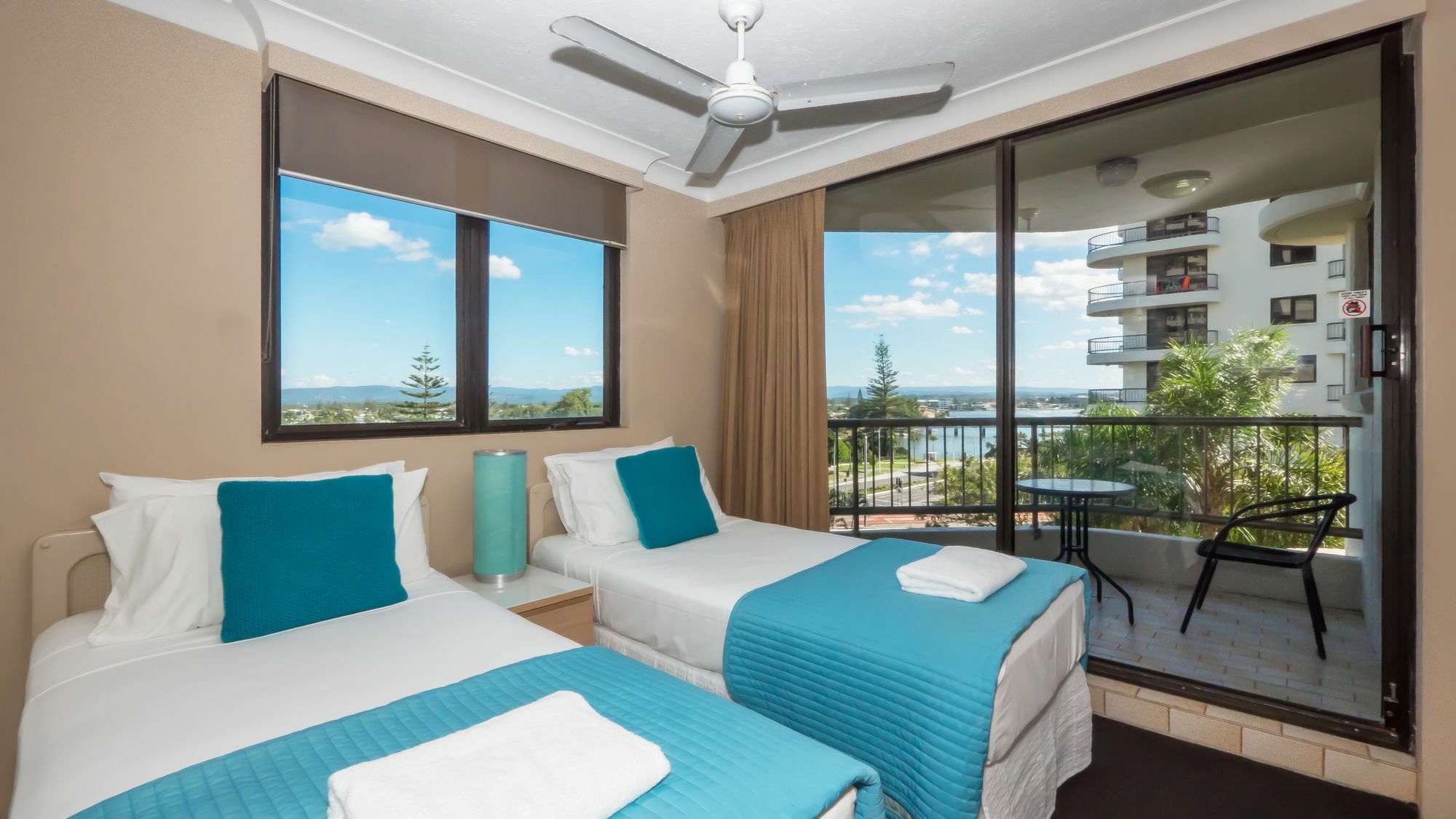 Aristocrat Aparthotel