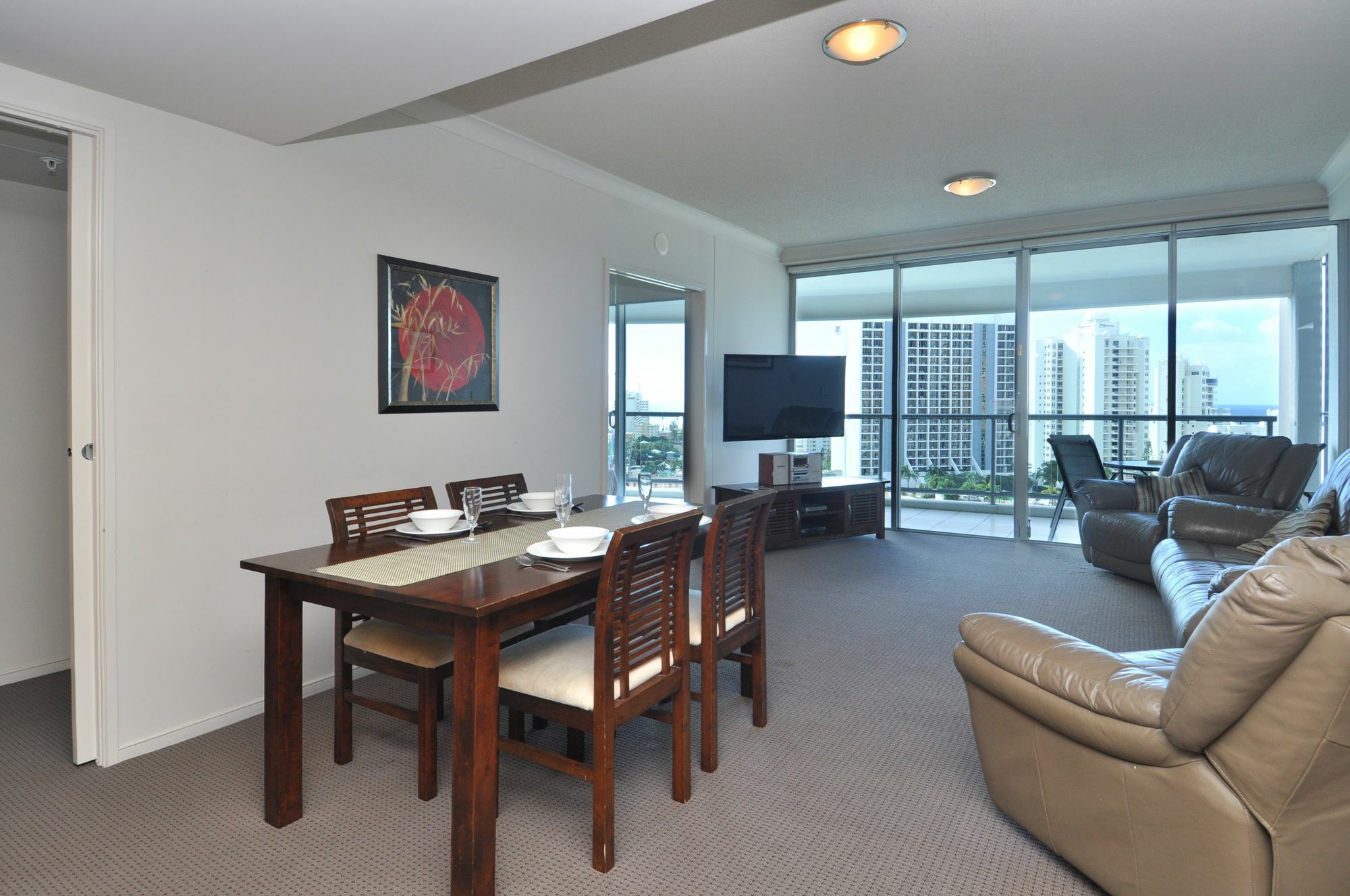 Chevron Renaissance - Hr Surfers Paradise