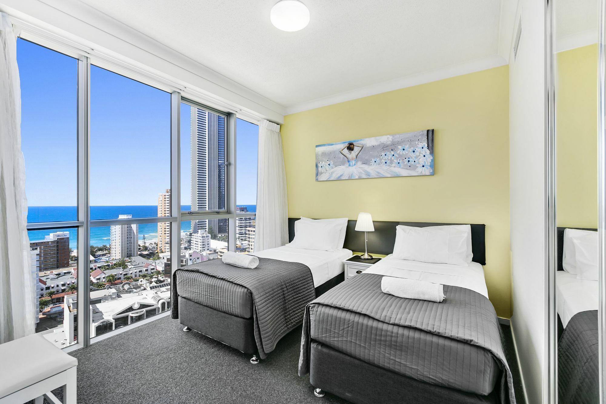 Chevron Renaissance - Hr Surfers Paradise *