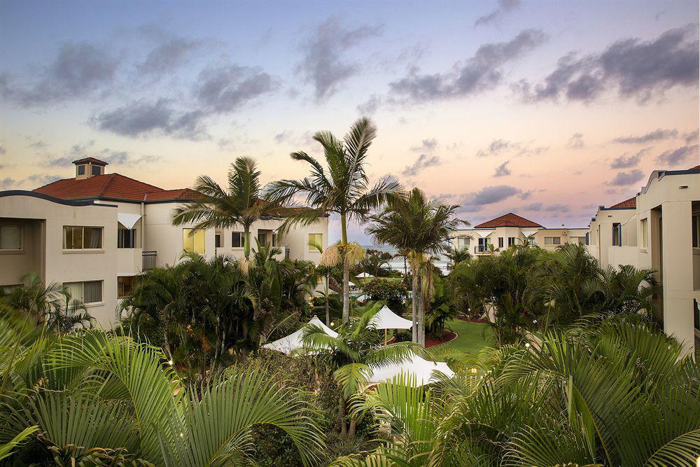 Resort Golden Riviera Absolute Beachfront