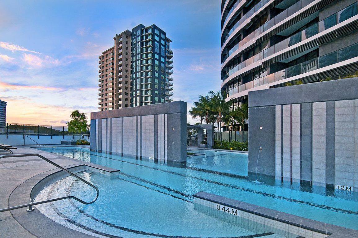 Luxury 3 Bedroom In Heart Of Broadbeach Apartment Gold Coast