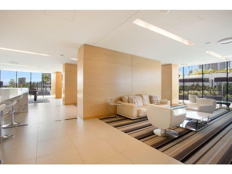 Apartment Luxury 3 Bedroom In Heart Of Broadbeach *