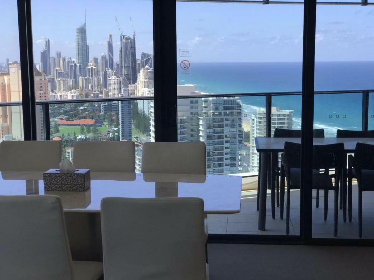 Apartment Luxury 3 Bedroom In Heart Of Broadbeach *