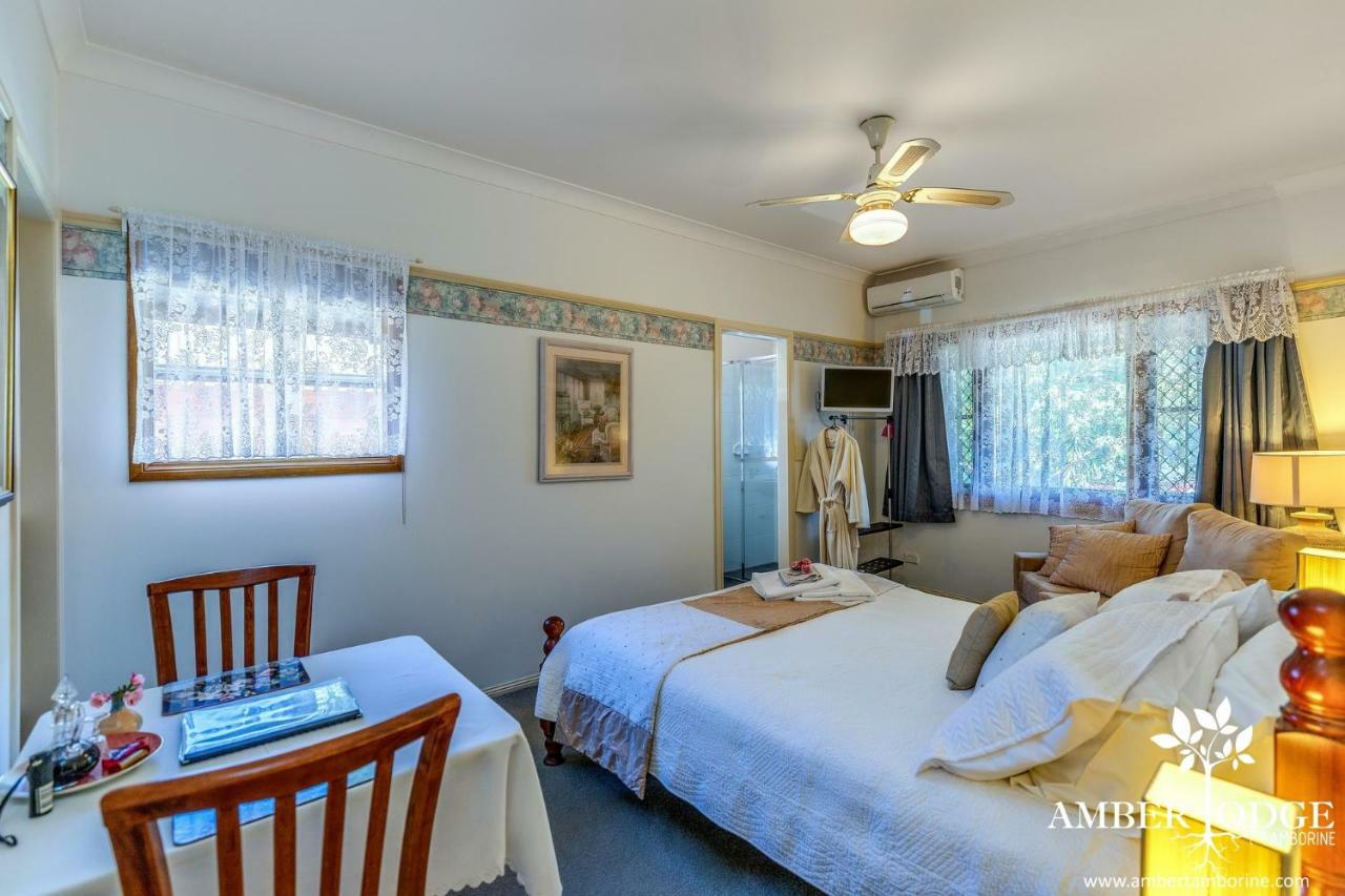 Amber Tamborine * Gold Coast
