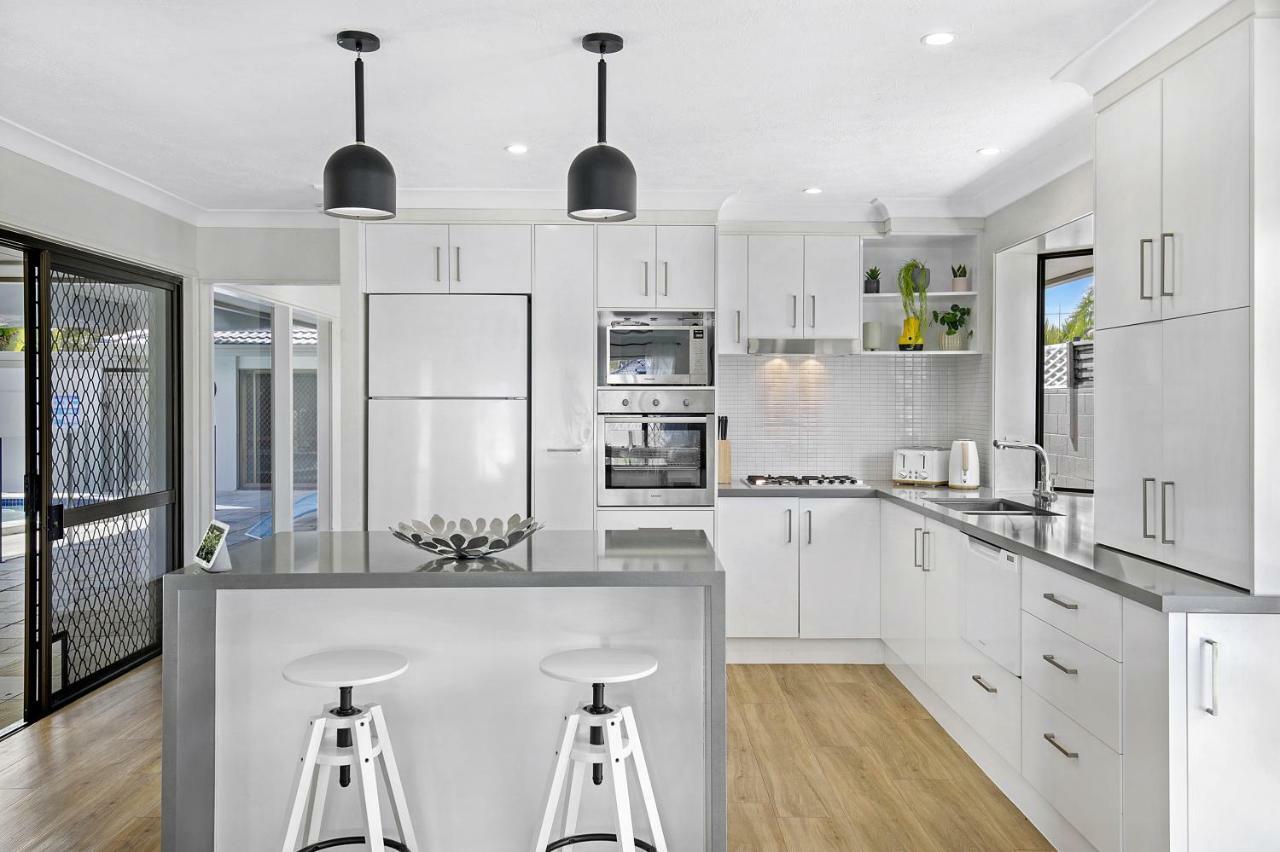 Holiday home Homely Getaways In Broadbeach Waters