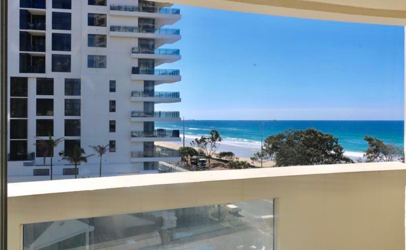 Focus Ocean View Apartment Gold Coast