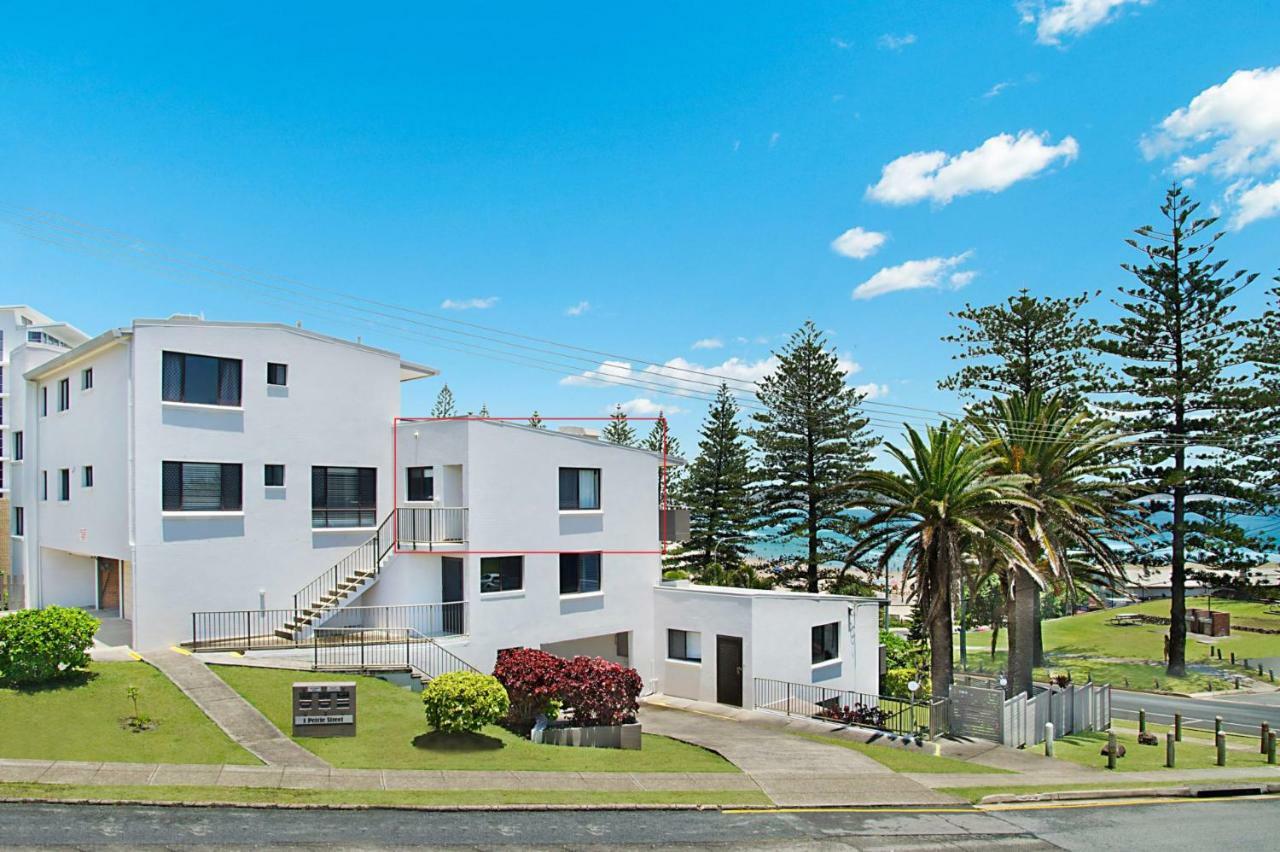 Rainbow End Unit 4 Balcony With Ocean Views Overlooking Rainbow Bay Coolangatta Holiday home Gold Coast