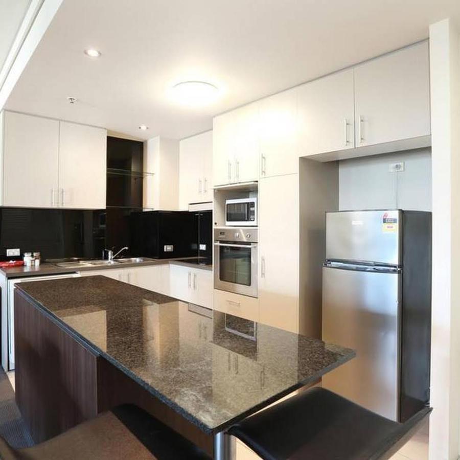 Grand Hotel Gold Coast Apartment Apartment
