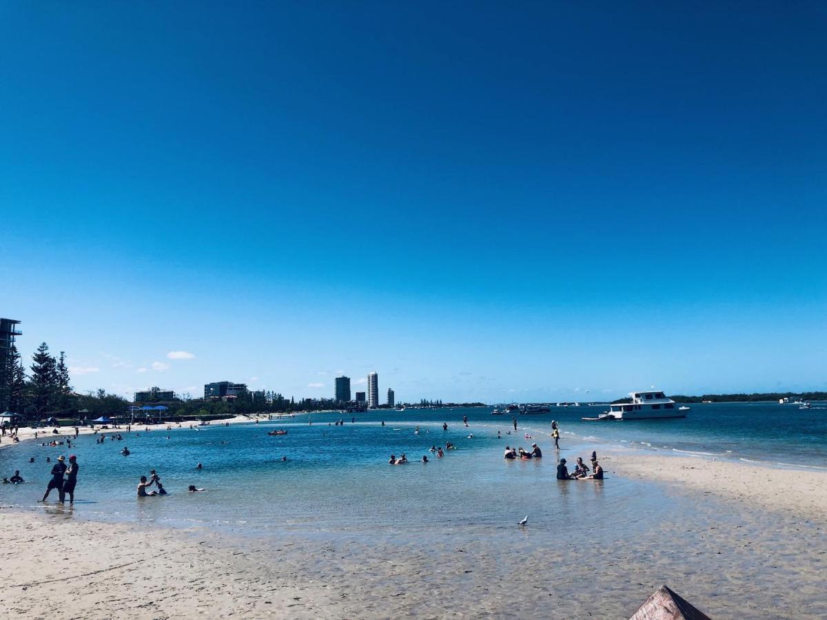 Burrows * Gold Coast