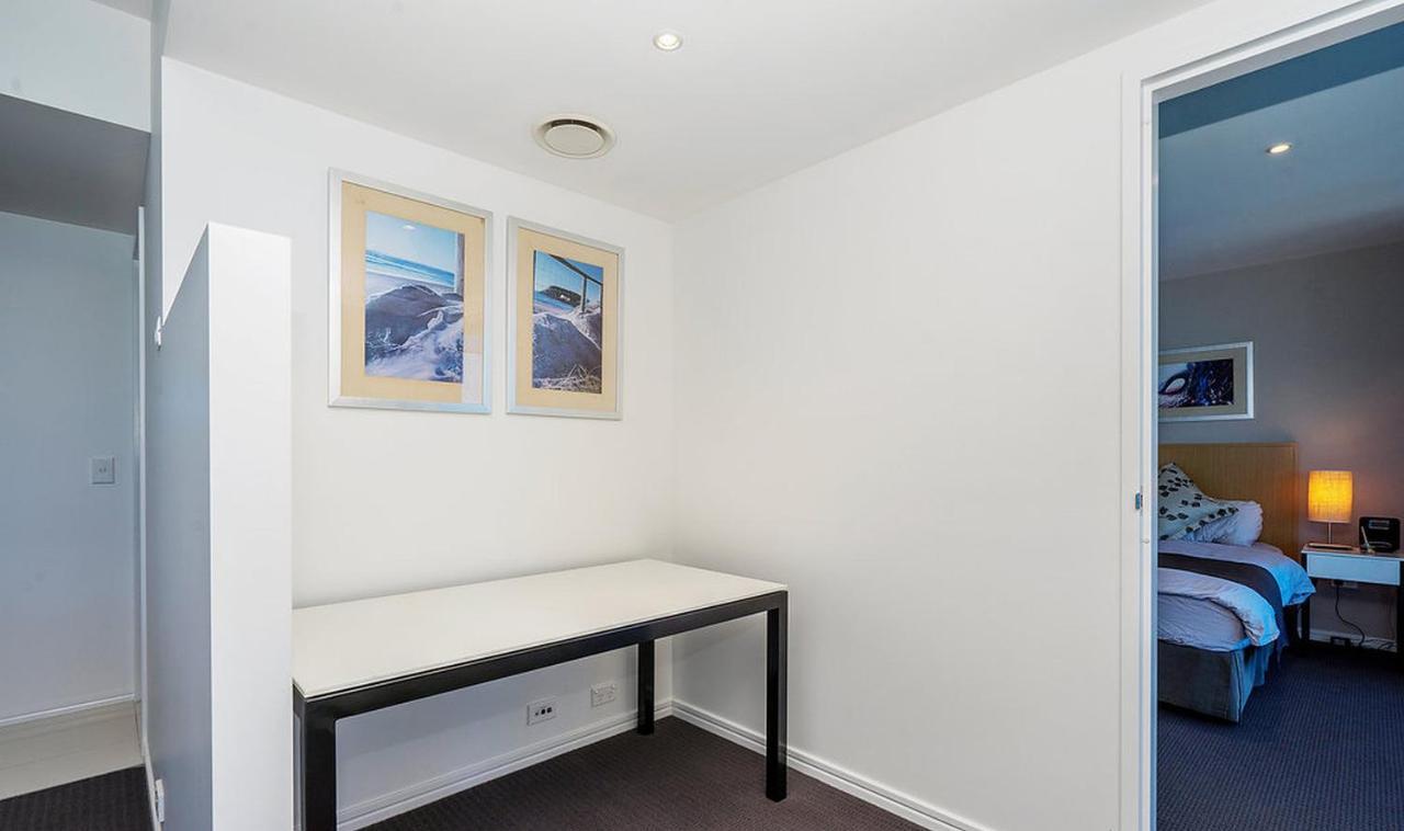 Pelicanstay In Surfers Paradise * Gold Coast