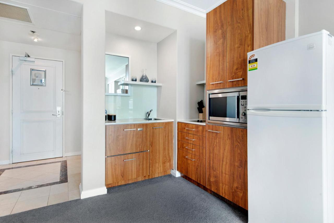 Legends 1 Bedroom - We Accommodate * Gold Coast