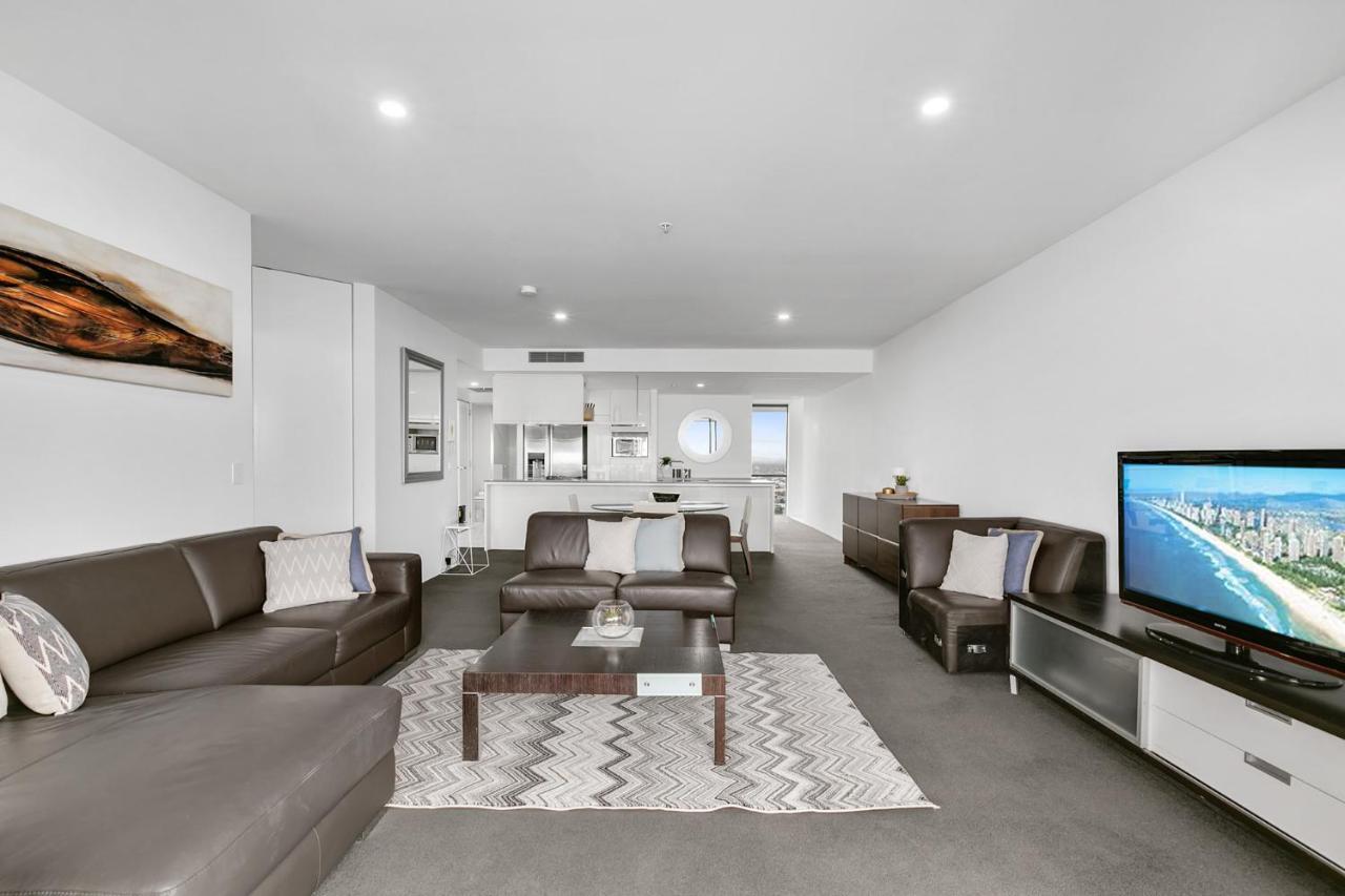 Circle On Cavill, And Sub Penthouses - We Accommodate Apartamento