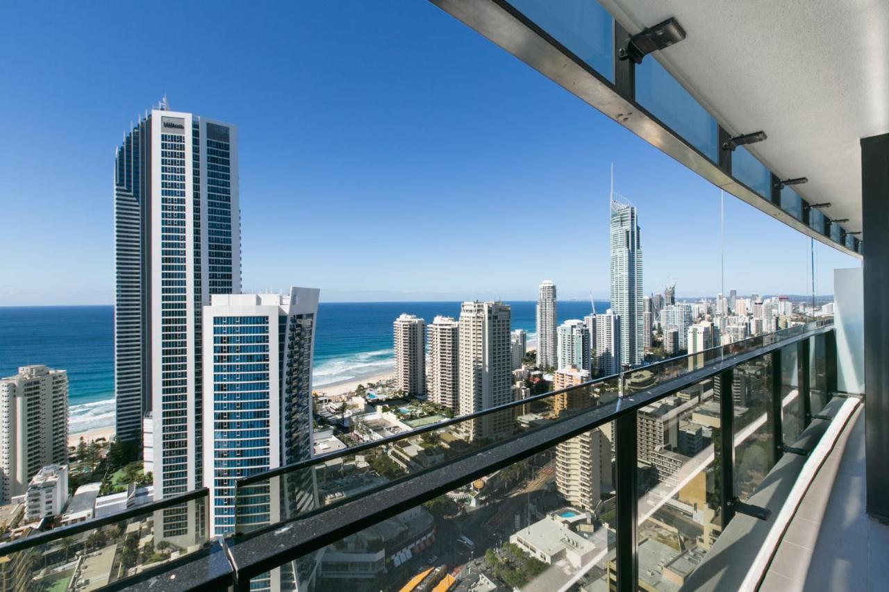 Circle On Cavill, And Sub Penthouses - We Accommodate *