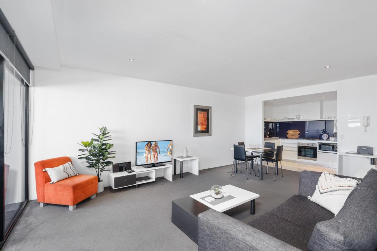 Apartamento Circle On Cavill, And Sub Penthouses - We Accommodate *