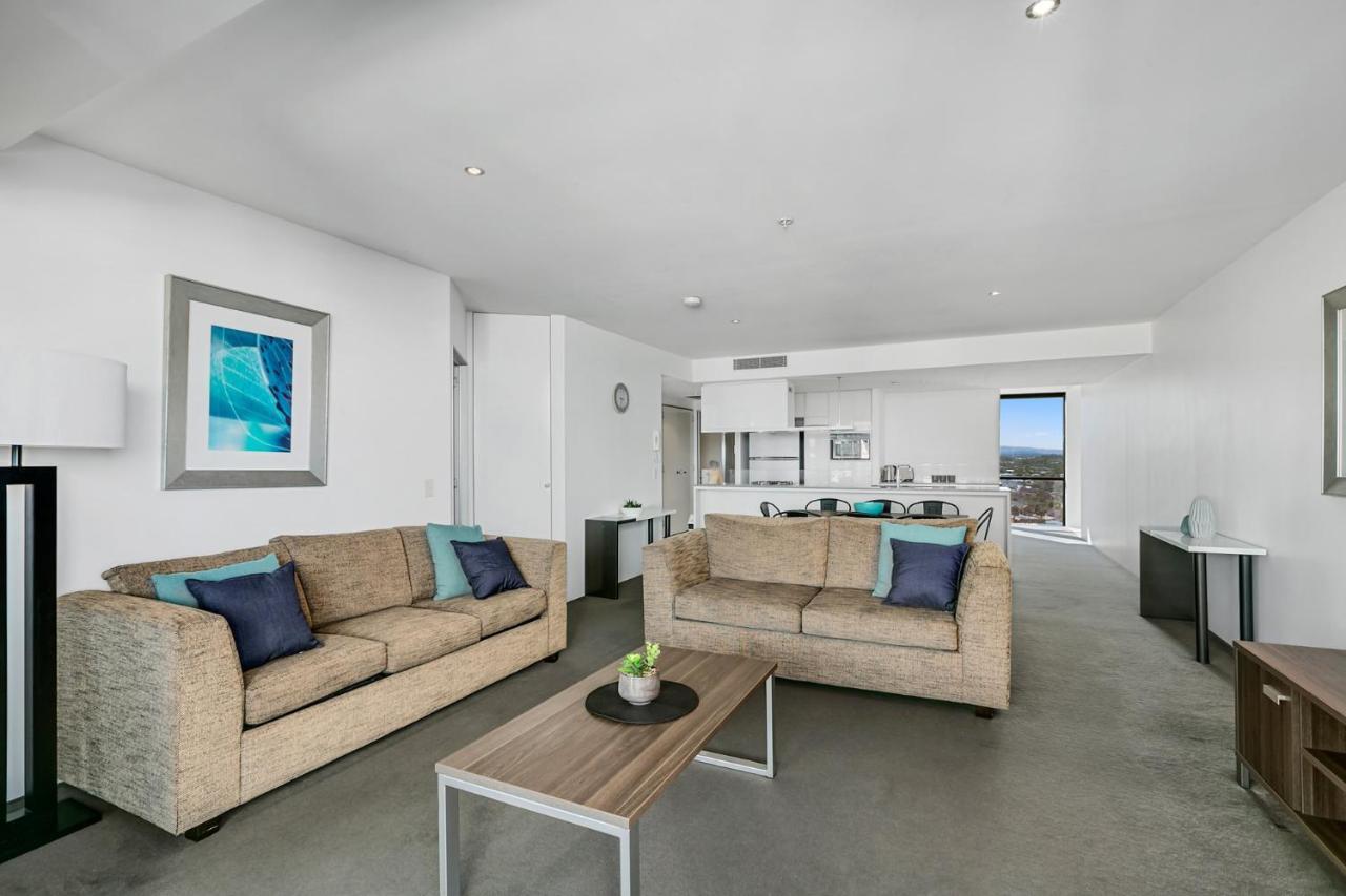Circle On Cavill, And Sub Penthouses - We Accommodate Gold Coast