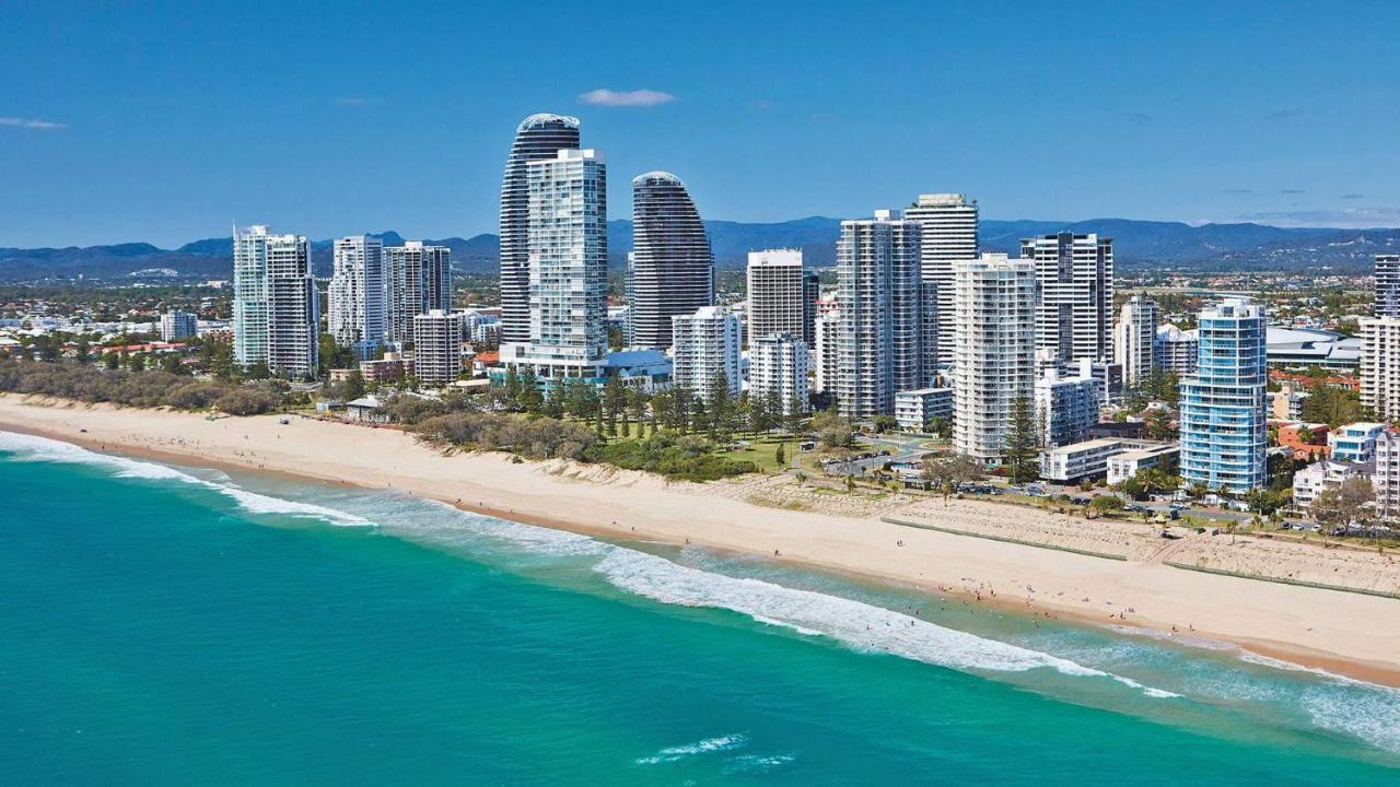 Oracle Broadbeach 5*